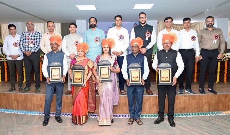 ठाणे जिल्ह्यातील पाच शिक्षकांचा ‘जिल्हा आदर्श शिक्षक’ पुरस्काराने गौरव