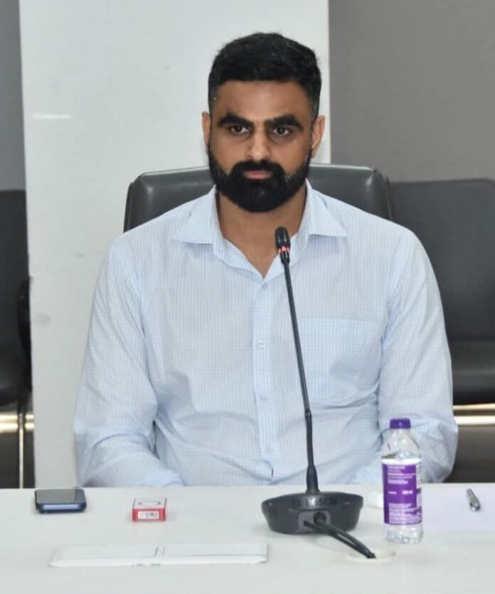 पदवीधर, शिक्षक मतदार नोंदणीची मुदत २६ सप्टेंबरपर्यंत; ऑनलाइन नोंदणीचे पुणे जिल्हाधिकाऱ्यांचे आवाहन