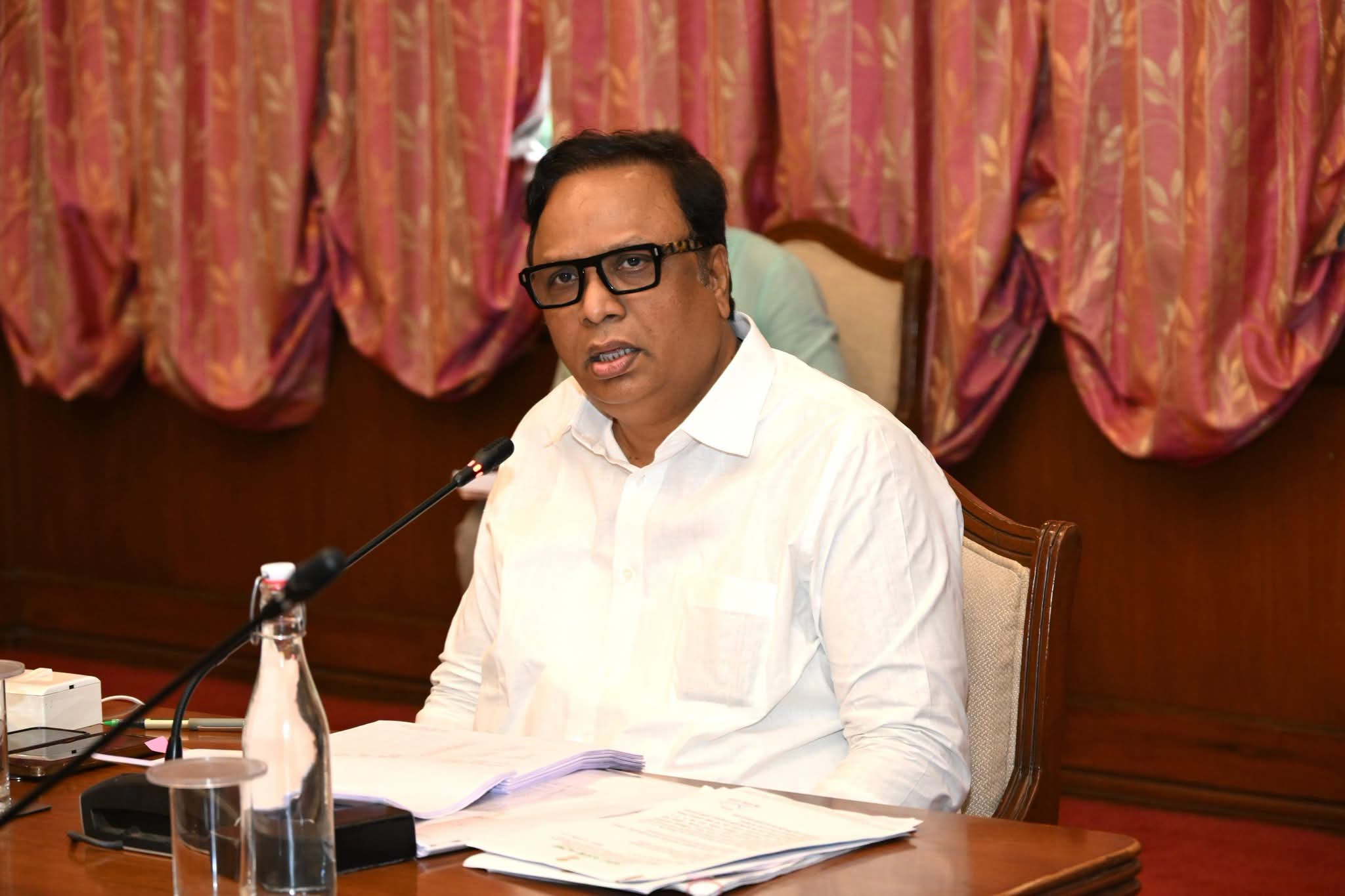 पु. ल. देशपांडे यांच्या संग्रहित पत्रांचे पुस्तक होणार प्रकाशित; १० लाखांची प्रशासकीय मान्यता