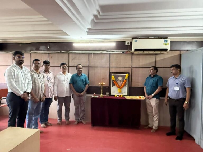 प्रबोधनकार ठाकरे यांना जयंतीदिनी विनम्र अभिवादन