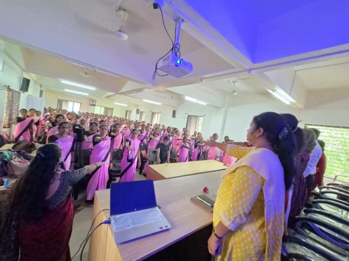 मुरबाडमध्ये अंगणवाडी सेविकांना बाल संरक्षण समितीबाबत प्रशिक्षण