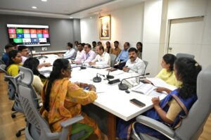 घनकचरा व्यवस्थापनातील नागरिकांच्या तक्रारींचे तातडीने निराकरण करा; जिल्हाधिकारी तृप्ती धोडमिसे यांचे निर्देश