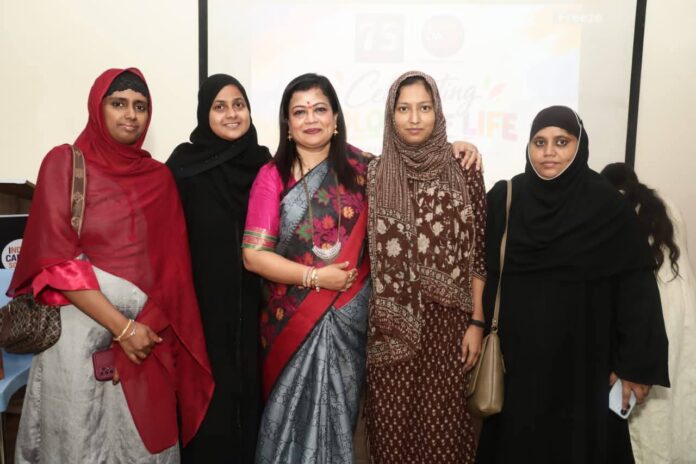 कॅन्सरवर मात करणाऱ्या ‘खऱ्या नवदुर्गांसोबत’ ॲड. नीलम शिर्के-सामंत यांचा नवरात्रोत्सव; महिलांच्या जिद्दीला सलाम