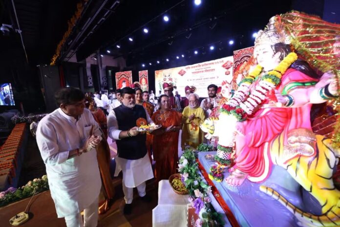 पुणे नवरात्रौ महोत्सव २०२६ चे उदय सामंत यांच्या हस्ते उद्घाटन; मान्यवरांचा जीवनगौरव पुरस्काराने सन्मान
