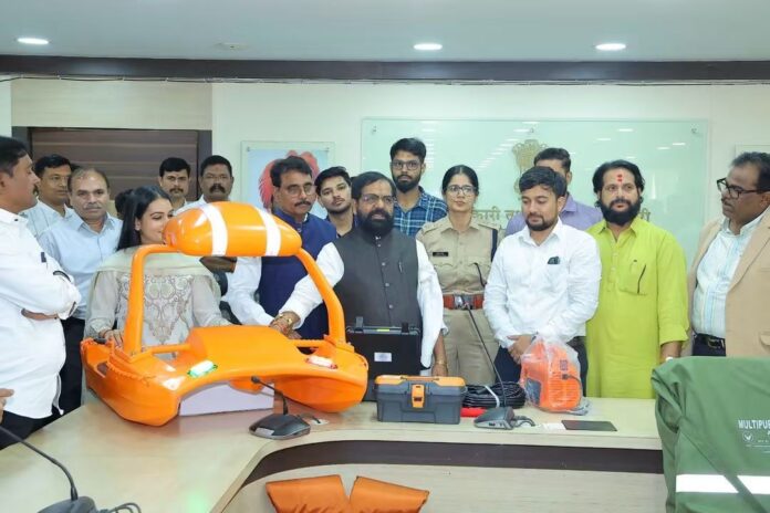 रायगडच्या समुद्रकिनाऱ्यांच्या सुरक्षेसाठी रिमोट ऑपरेटेड लाईफ बोया उपलब्ध