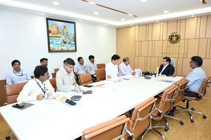 सागरी अवैध मासेमारी रोखण्यासाठी डिसेंबरपूर्वी ९ ड्रोन व गस्ती नौका खरेदीच्या सूचना