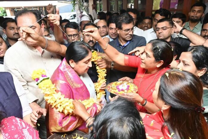सोमेश्वर साखर कारखाना निवडणुकीत अजितदादा पवार पॅनलचा २१-० असा दणदणीत विजय सोमेश्वर साखर कारखाना निवडणुकीत अजितदादा पवार पॅनलचा २१-० असा दणदणीत विजय