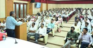 महसूल विभागाच्या ‘फ्रॉम फाईल्स टू फ्यूचर’ प्रशिक्षण सत्रात बदलत्या तंत्रज्ञानानुसार सक्षम होण्याचे आवाहन